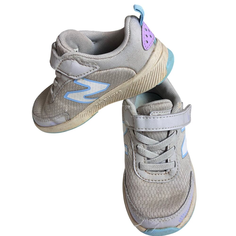 New Balance 545 Running Shoes Girls Toddler 7 Easy On Comfort Durable Grey Play